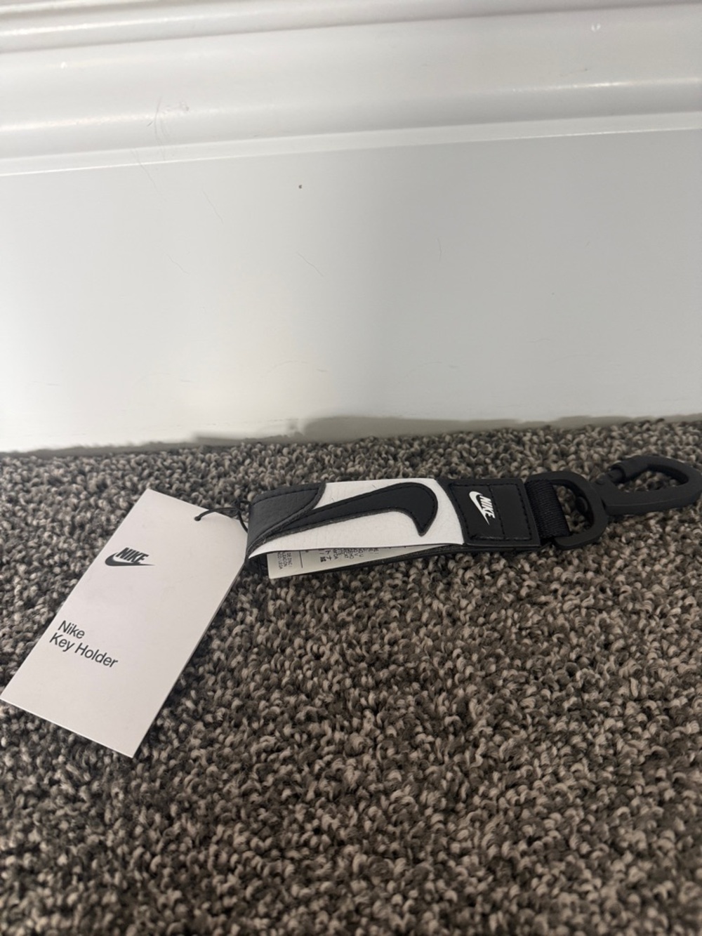 Nike Black and White Swoosh Strap Key Clip